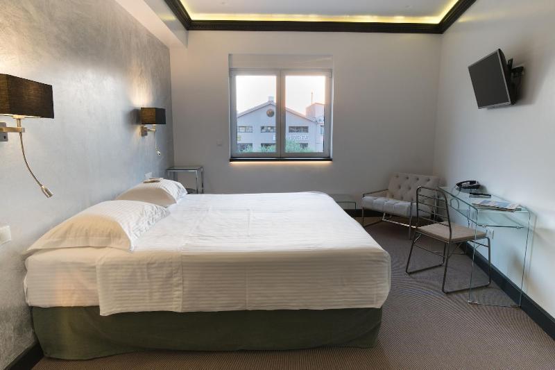 Andromeda Downtown Suites アテネ エクステリア 写真