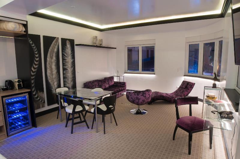 Andromeda Downtown Suites アテネ エクステリア 写真