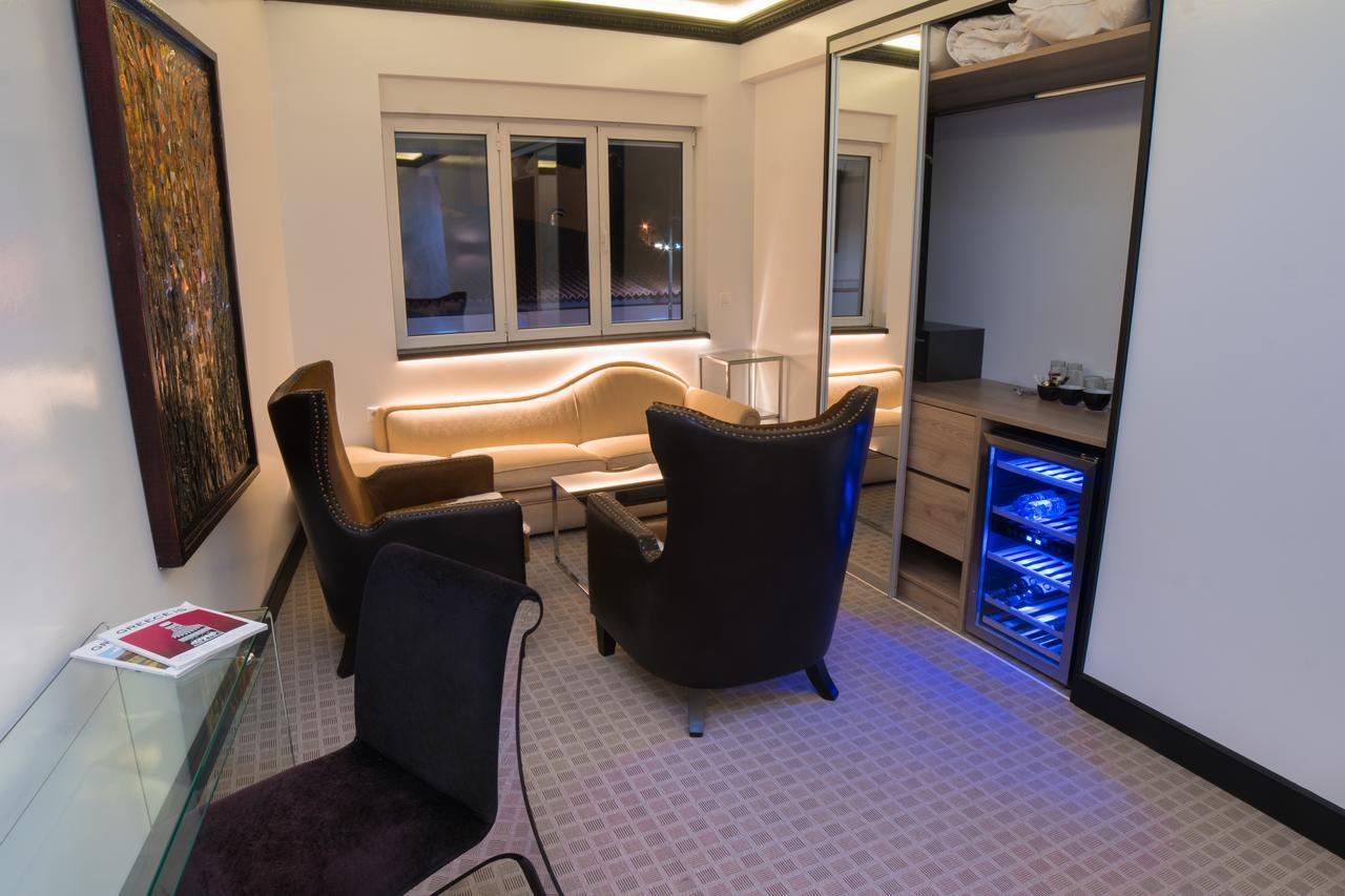 Andromeda Downtown Suites アテネ エクステリア 写真