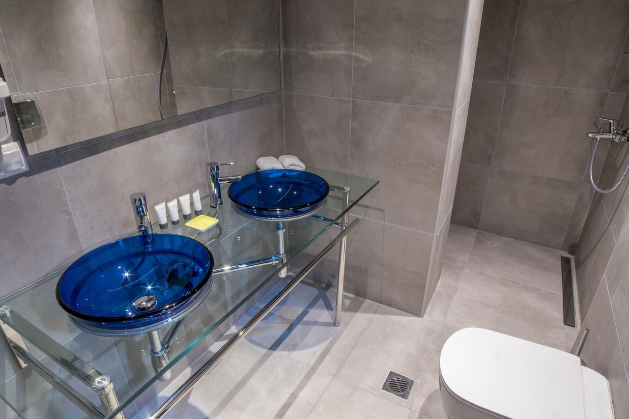 Andromeda Downtown Suites アテネ エクステリア 写真
